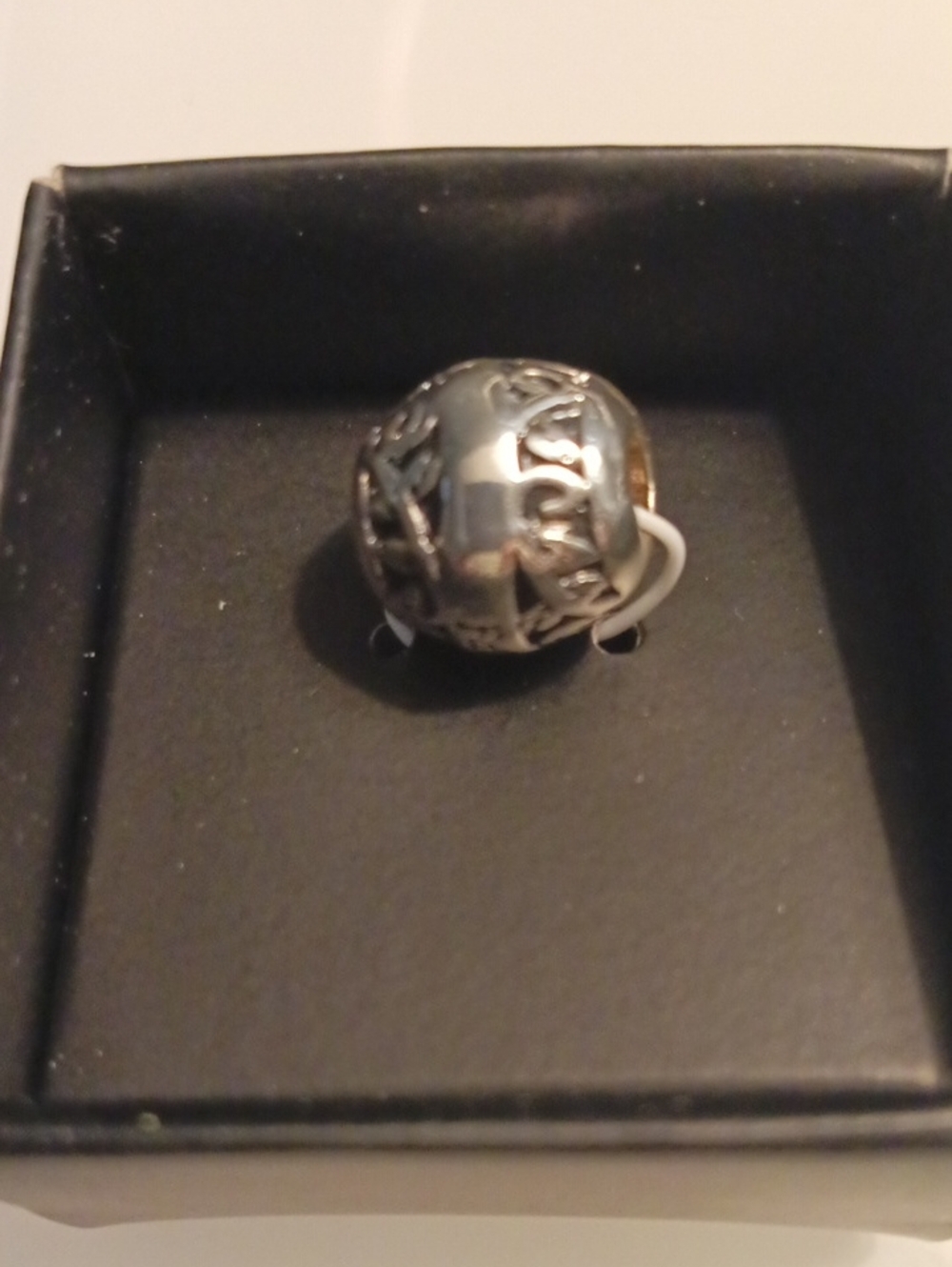 Avon Cherished Memories Life Charm -Family Roots